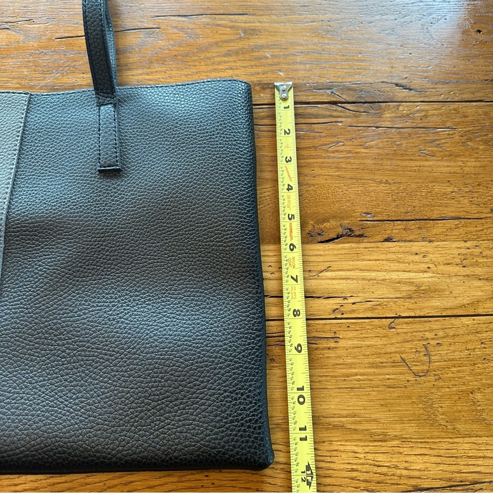 Vince Camuto Luck Black Pebbled Vegan Leather Tote - Picture 6 of 11